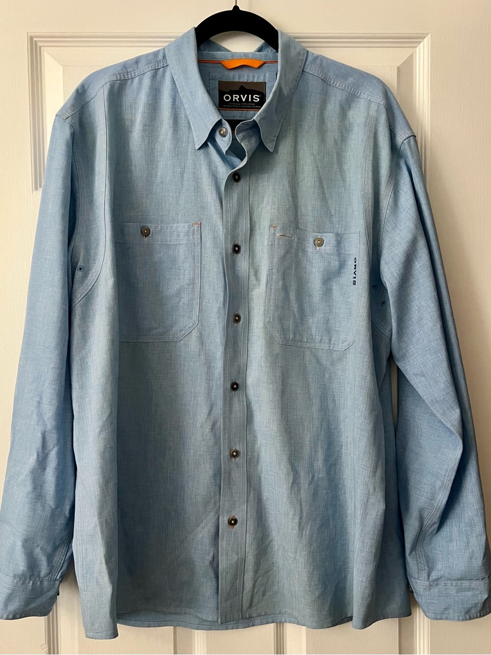 Orvis Tech Chambray Men's XL Blue Button Down Fishing Hiking Work Shirt LS